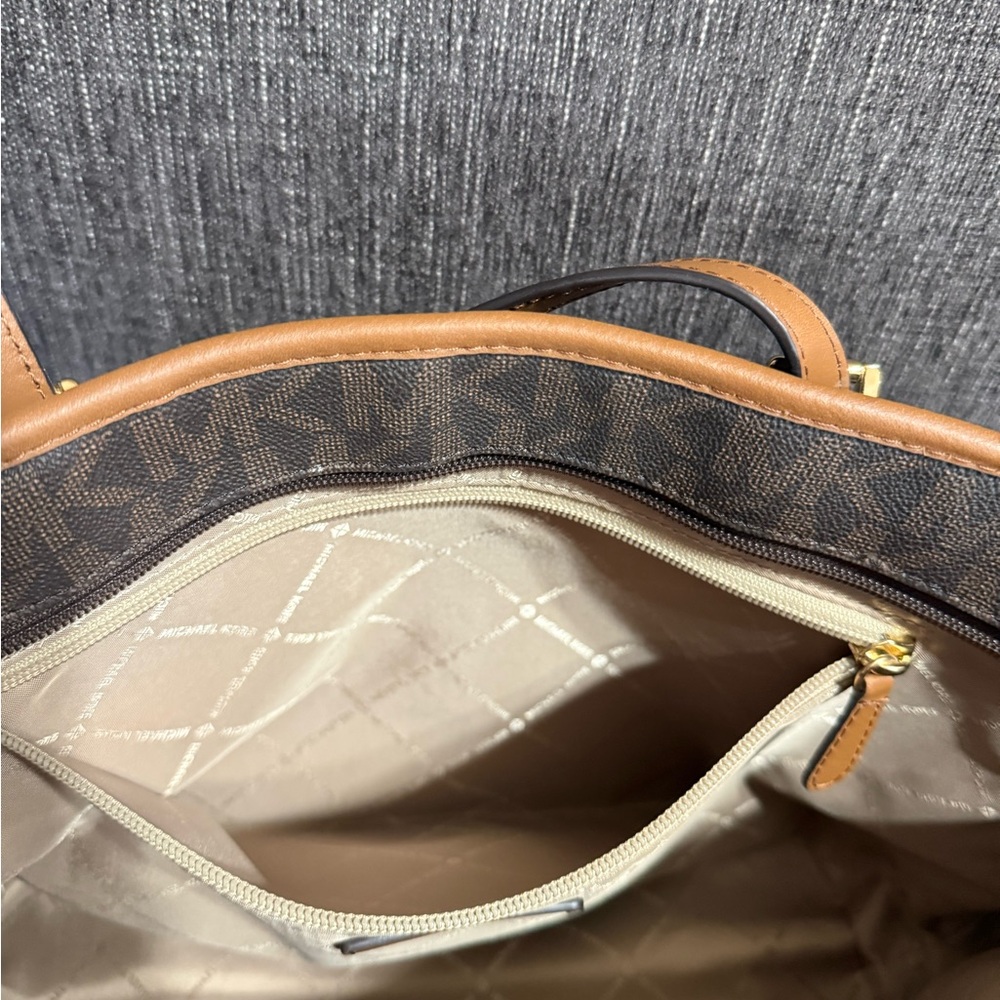 Michael Kors Signature Brown and Tan Large Tote - Picture 5 of 8